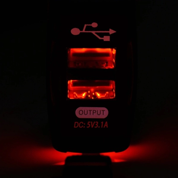 Зарядное (2USB-3.1А)  (Врезной) (SCAU46) Красный